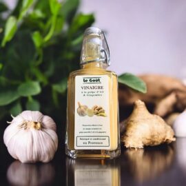 Vinaigre à la pulpe d'ail et gingembre